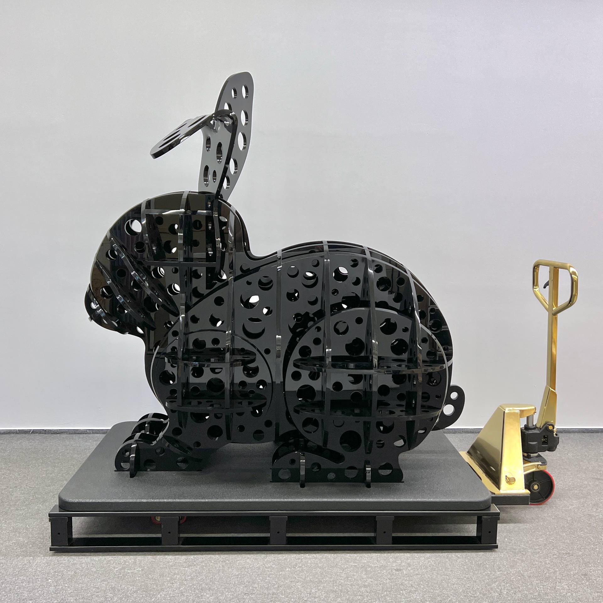 Golden Rabbit (noir) — Denis de Francesco